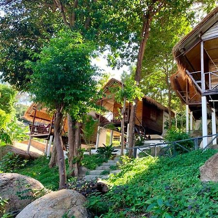 Pitiusas Beach Resort Koh Lipe Exterior foto